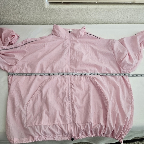 Fabletics Flyweight Oversized Windbreaker Jacket Pink XXL/1X Lightweight - Picture 7 of 13